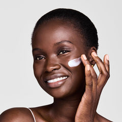Estée Lauder close-up of cream texture illustrating lightweight, rich hydration