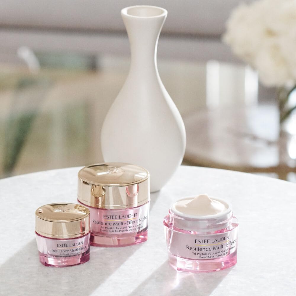Estée Lauder cream texture close-up highlighting smooth hydrating formula benefit