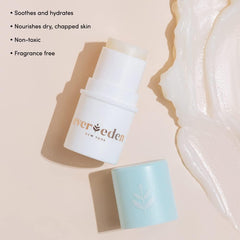 Evereden jojoba oil detail highlighting plant-based moisturization benefit