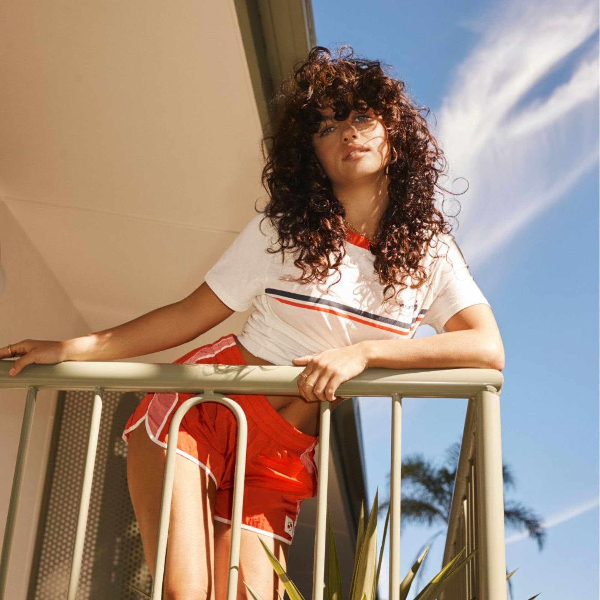 EVO Liquid Rollers refreshing second-day curls for renewed definition and shine