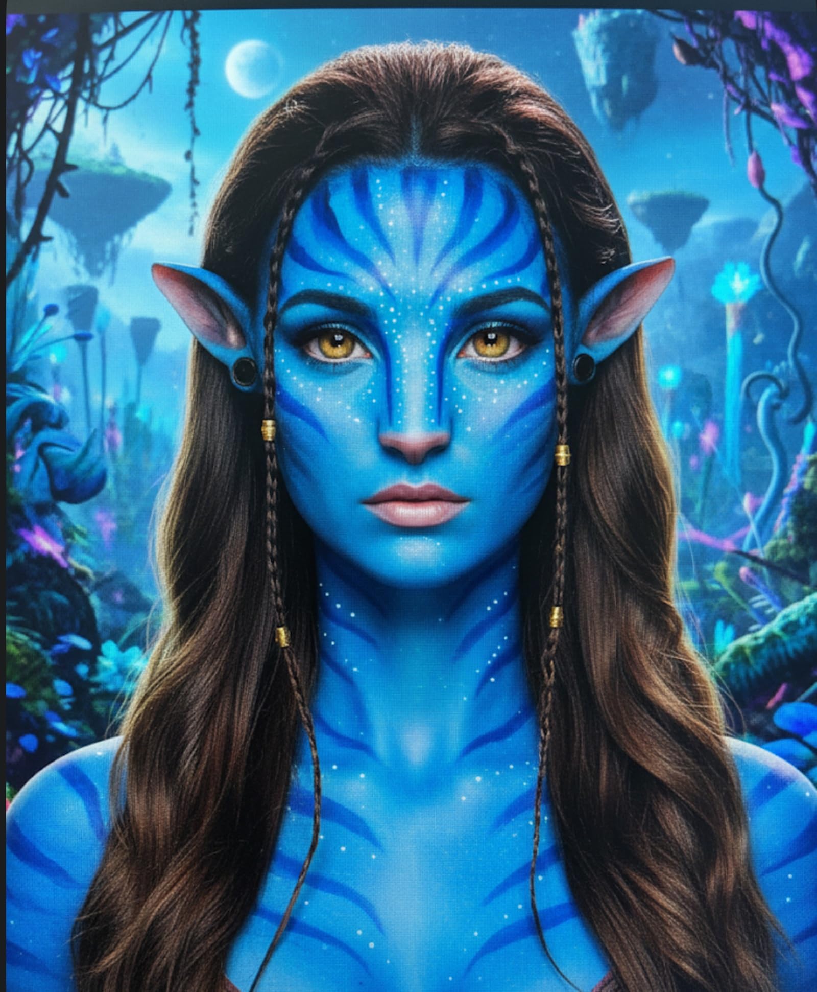 faglowmify cosplay model wearing complete Na'vi-inspired makeup