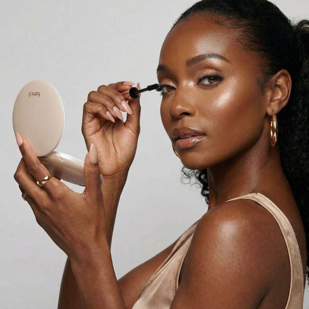 Fancii Mini Taylor 1x open showing full-face view for accurate makeup checks