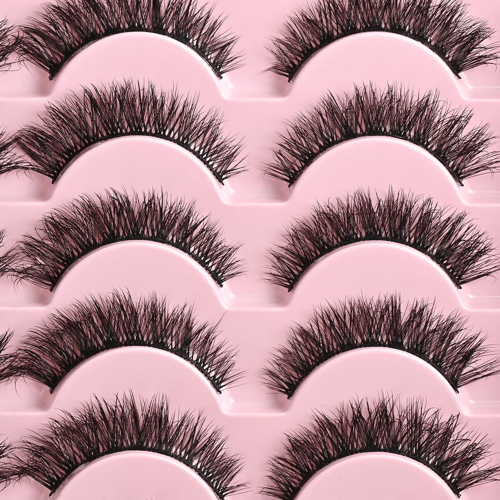 FARRED in-hand scale comparison showing short-to-medium lash length