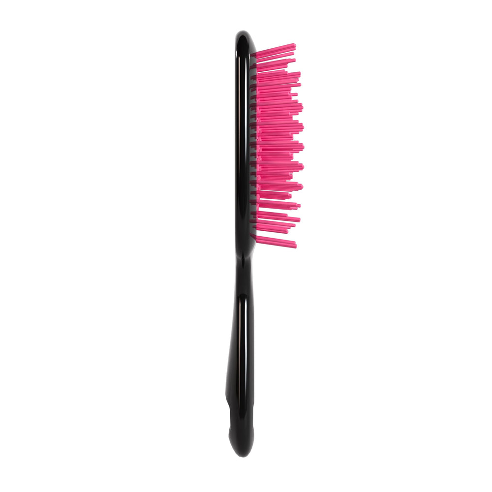 FHI Heat close-up of DuoFlex bristles highlighting gentle detangling action