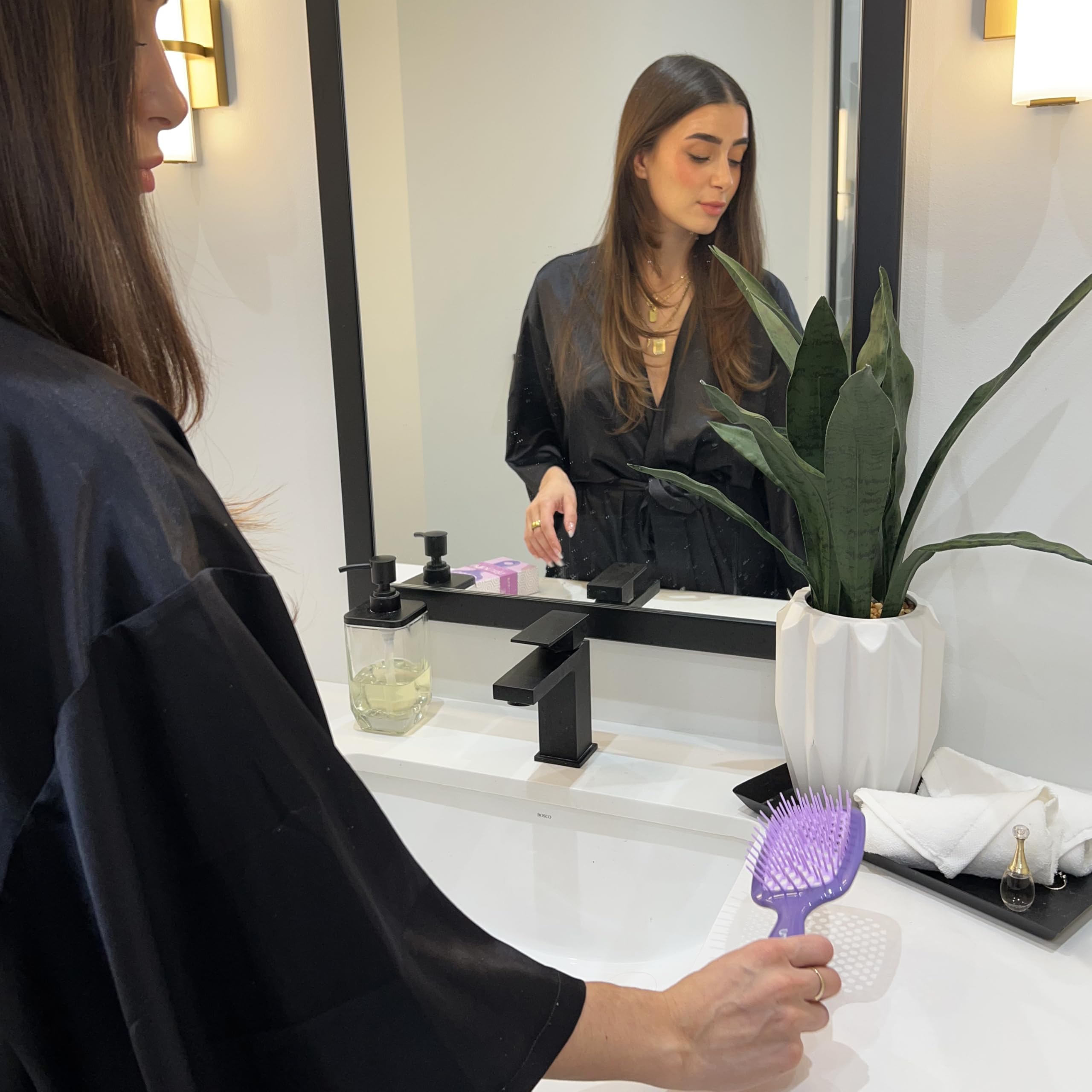 FHI Heat handle profile highlighting ultra-light ergonomic grip for easy control