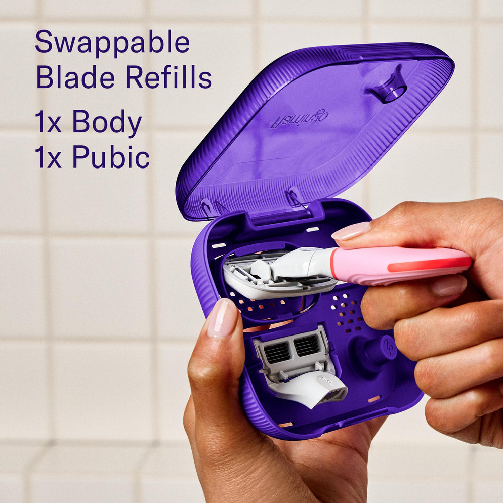 Flamingo mini handle close-up highlighting compact grip and portability benefit