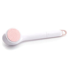 Flawless close-up of extra-long handle for easy reach and secure grip