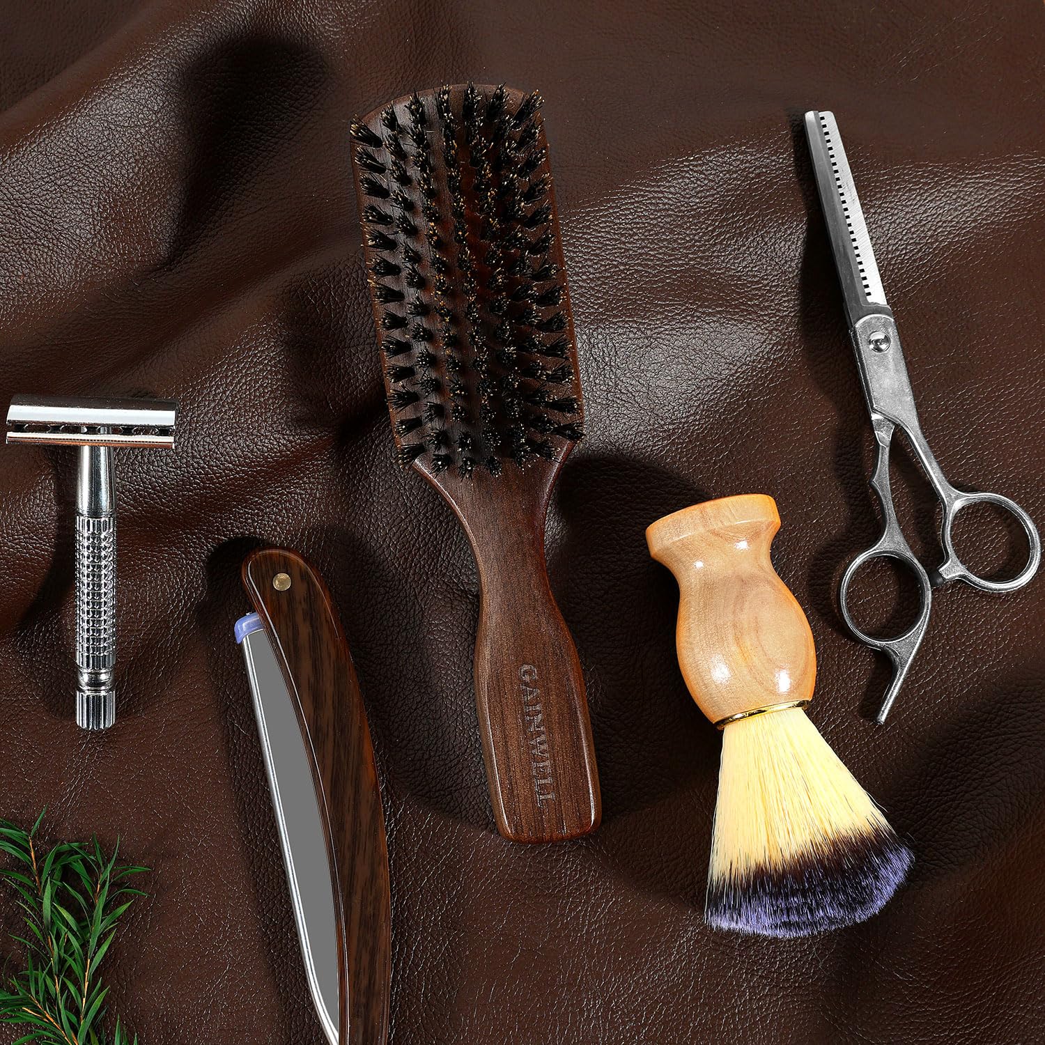 GAINWELL brush held in hand showing size and ergonomic control