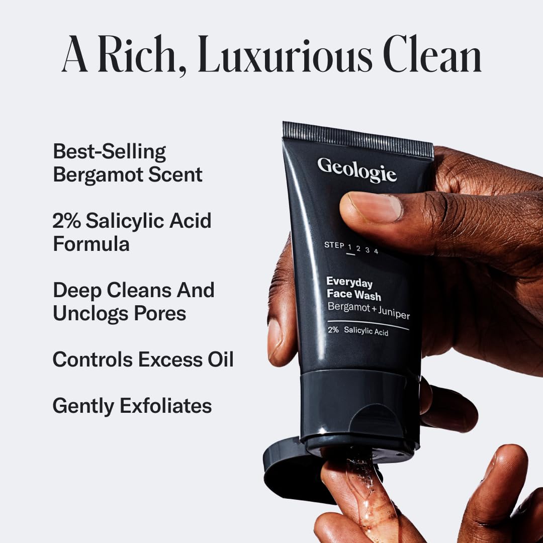 Geologie face wash texture close-up highlighting exfoliating salicylic action