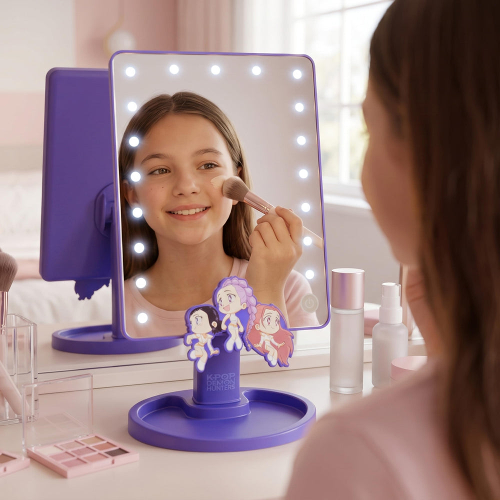 Get Trend close-up of 3D silicone characters highlighting collectible texture benefit