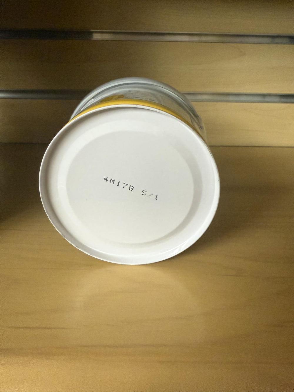 label closeup on GIGI azulene jar highlighting ingredients and cruelty-free manufacturing