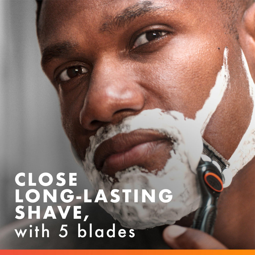 Gillette Fusion5 precision trimmer showing accurate detailing control