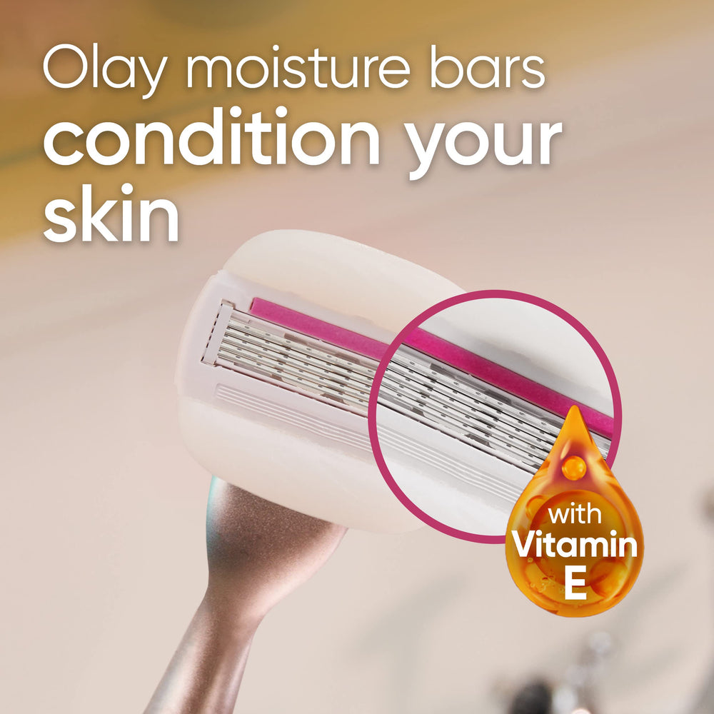 Gillette Venus moisture bar creating lather to hydrate skin during shave