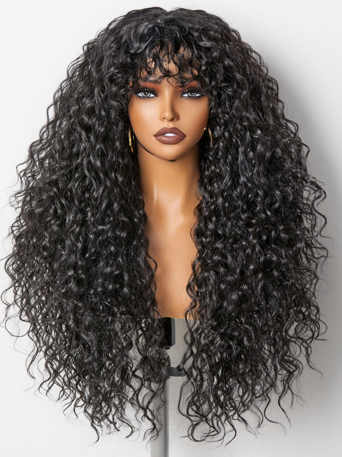 GORGIUS front view showing full 26-inch curls and volume benefit