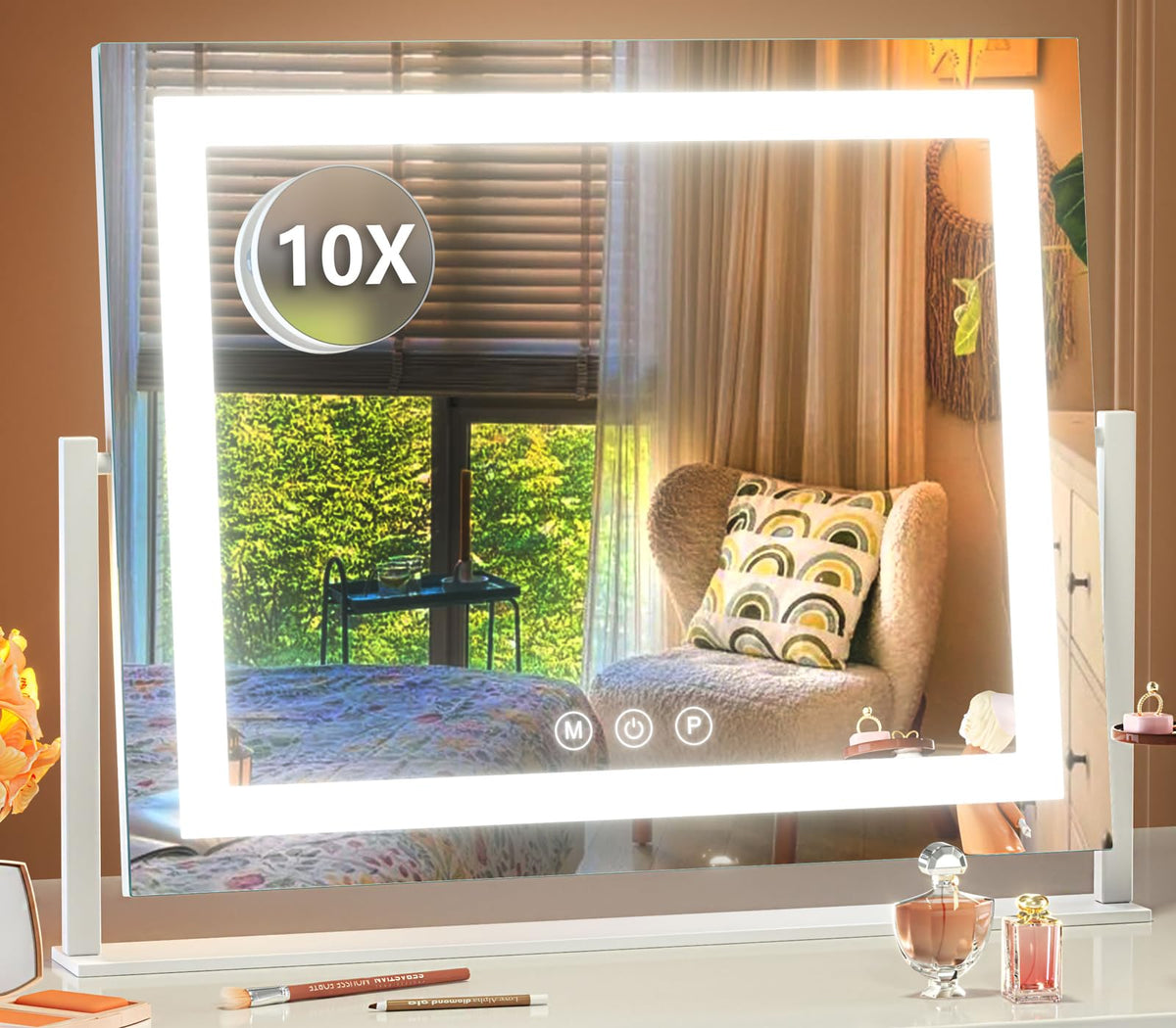 Gvnkvn front view of Hollywood vanity mirror showing full bright benefits