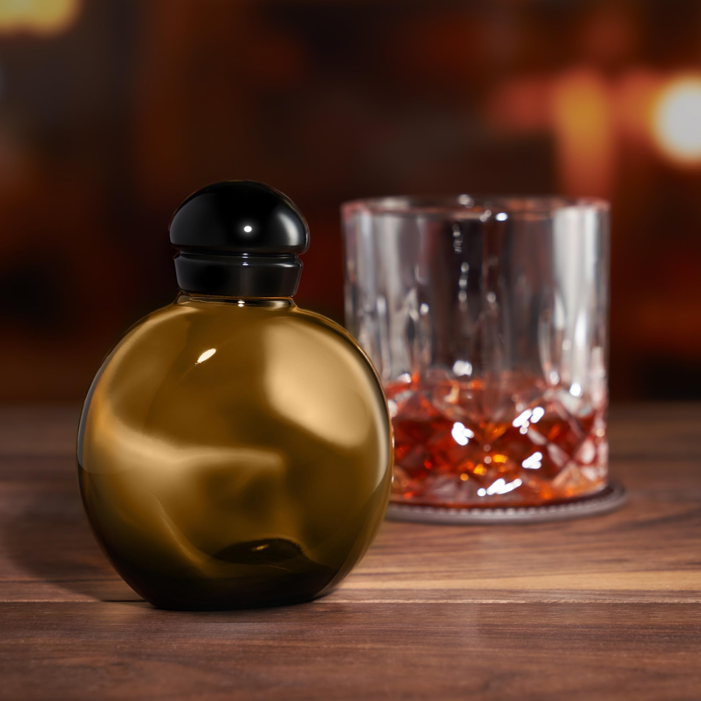 Halston Z-14 bottle label and cap detail showing designer presentation