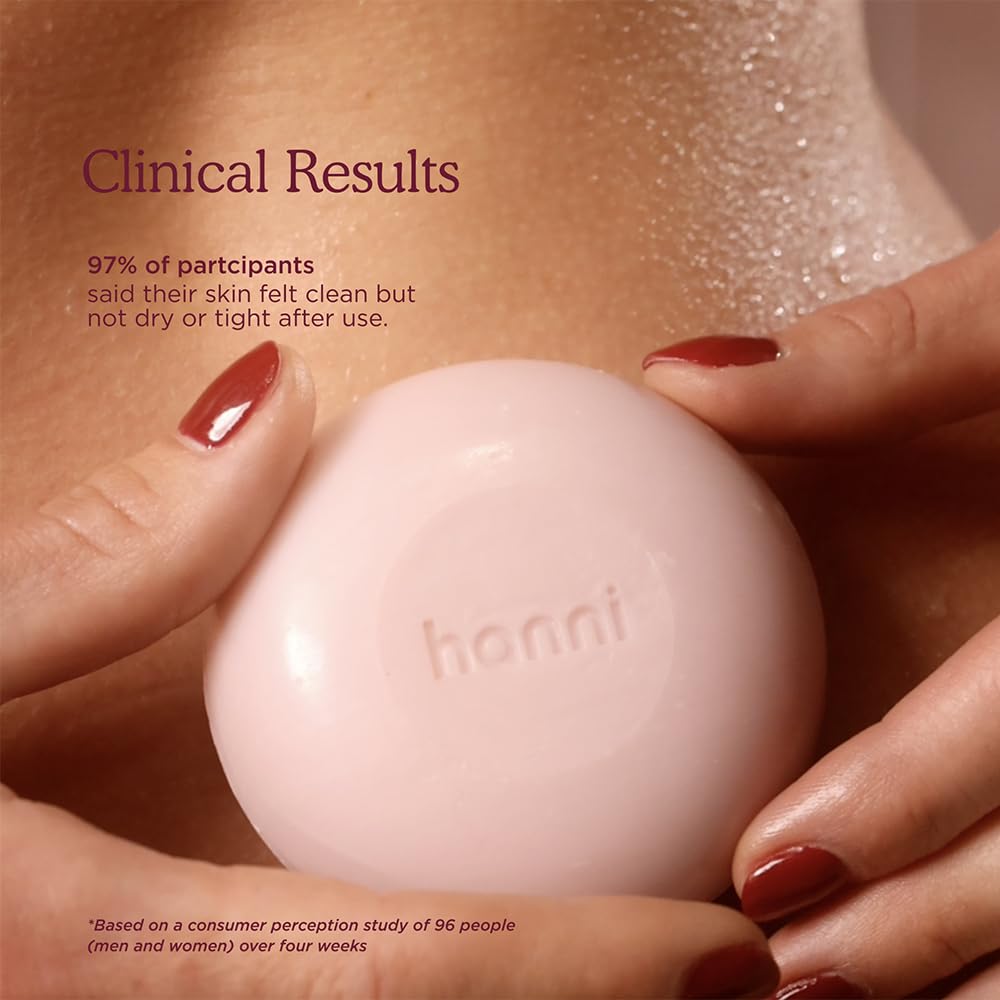 HANNI Cocoon Cleanse in use on wet skin in shower demonstrating hydrating cleanse
