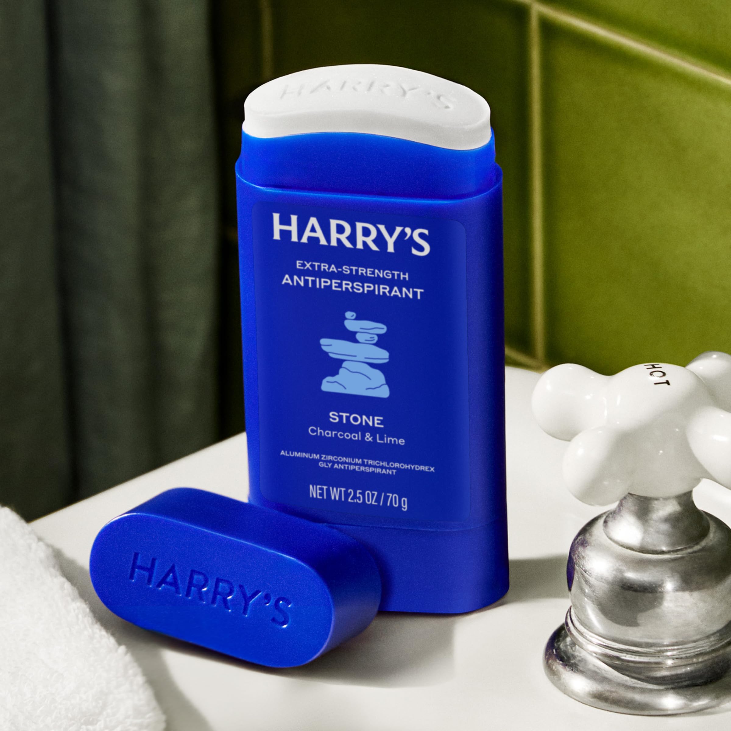 harrys close-up of white solid stick texture for smooth application benefit