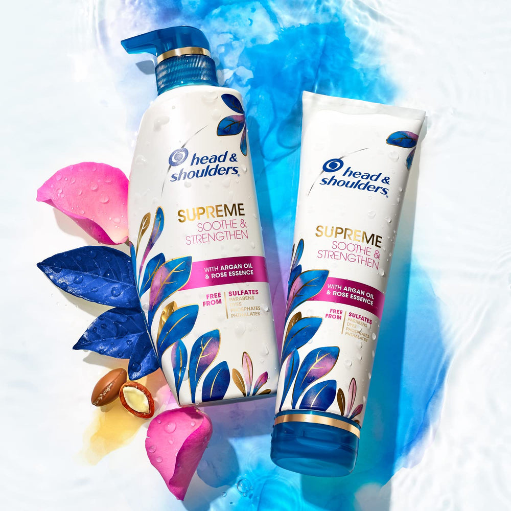Head & Shoulders hands applying shampoo in shower showing effective scalp coverage