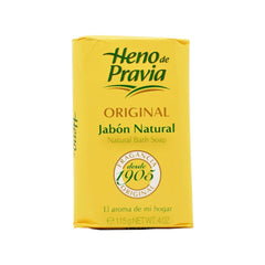 Heno de Pravia bar close-up revealing smooth texture and dense lathering for gentle cleansing