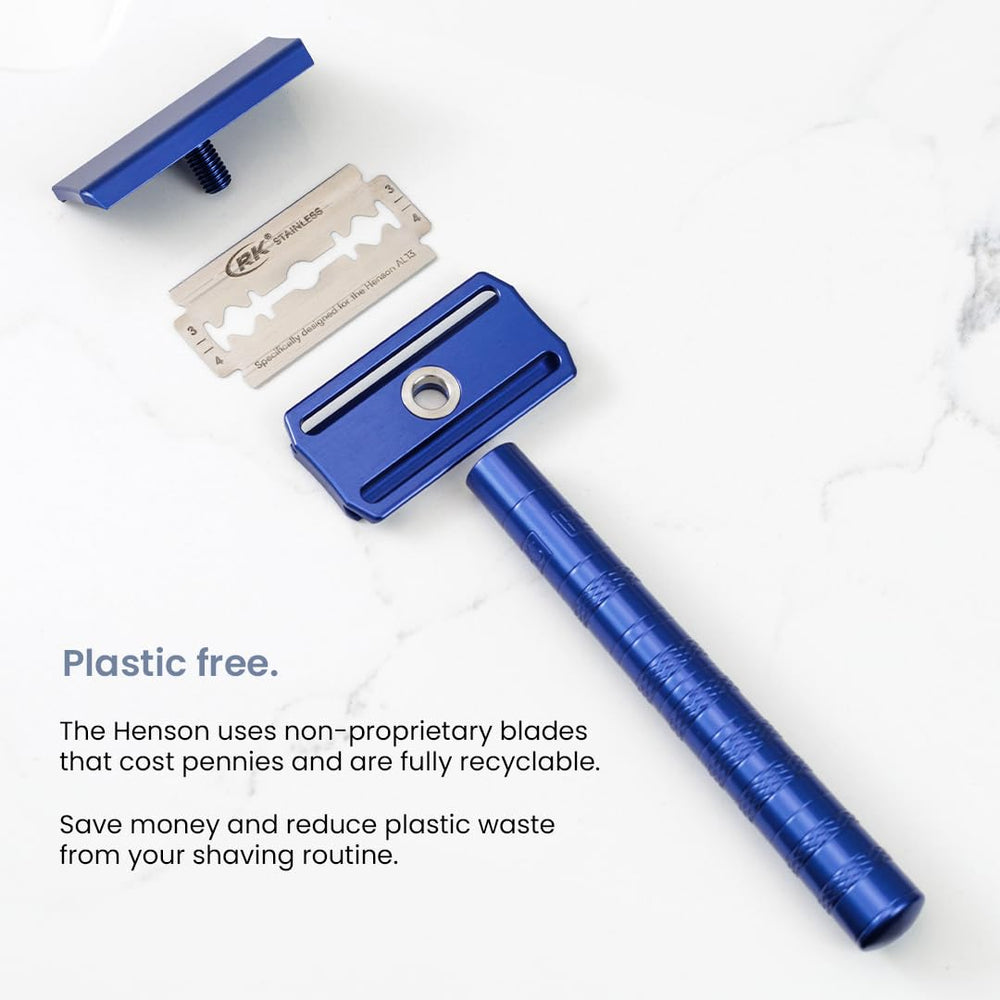 Henson Shaving open channels head allowing fast rinsing and easy cleaning