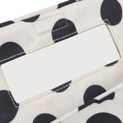 Hibilog waterproof nylon detail highlighting spill-resistant protection