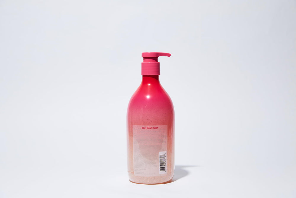 HIMALAYA PINKSALT staged in a bathroom setting conveying a relaxing skincare routine