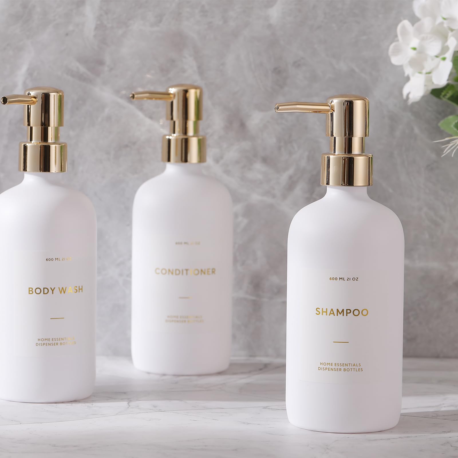 HOMCDALY pouring refill into bottle showing mess-free refill benefit