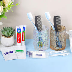 HQSLsund soap and shampoo/bodywash sachet detail showing leak-resistant packaging