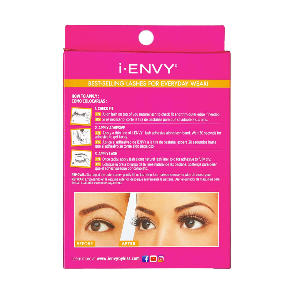 iENVY lashes in cleaning and storage tray ensuring reuse and shape protection benefit