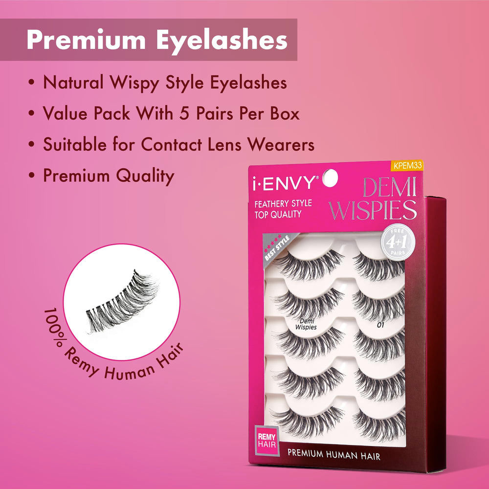 iENVY close-up of a single lash showing natural human-hair texture benefit