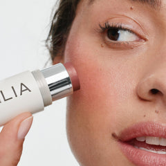 ILIA cream texture close-up swatch showing smooth, blendable finish