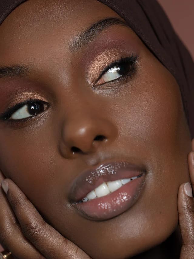 ILIA arm swatches of Warm Nude shades demonstrating blendable pigmentation