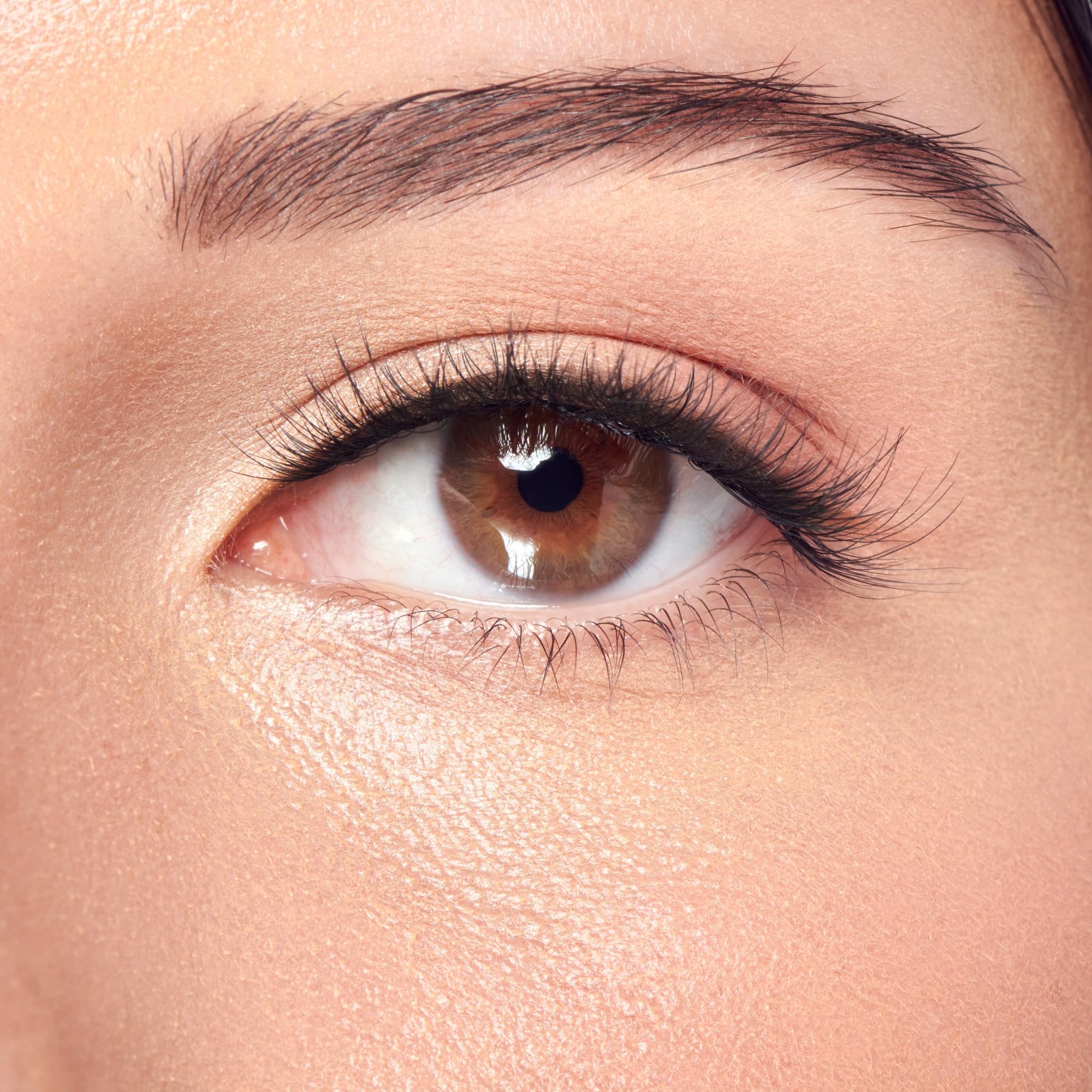imPRESS close-up of faux mink cluster texture for natural volume benefit