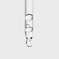 Inglot Duraline pipette close-up demonstrating controlled dropper dosing benefit