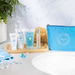 Inis close-up of 100% cotton aqua cosmetic bag highlighting fabric and zipper convenience
