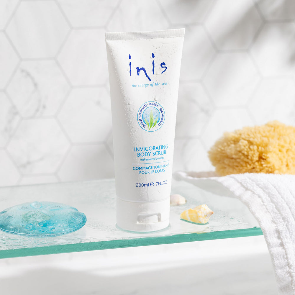 Inis the Energy of the Sea close-up of scrub texture showing exfoliating particles and gentle polish benefit
