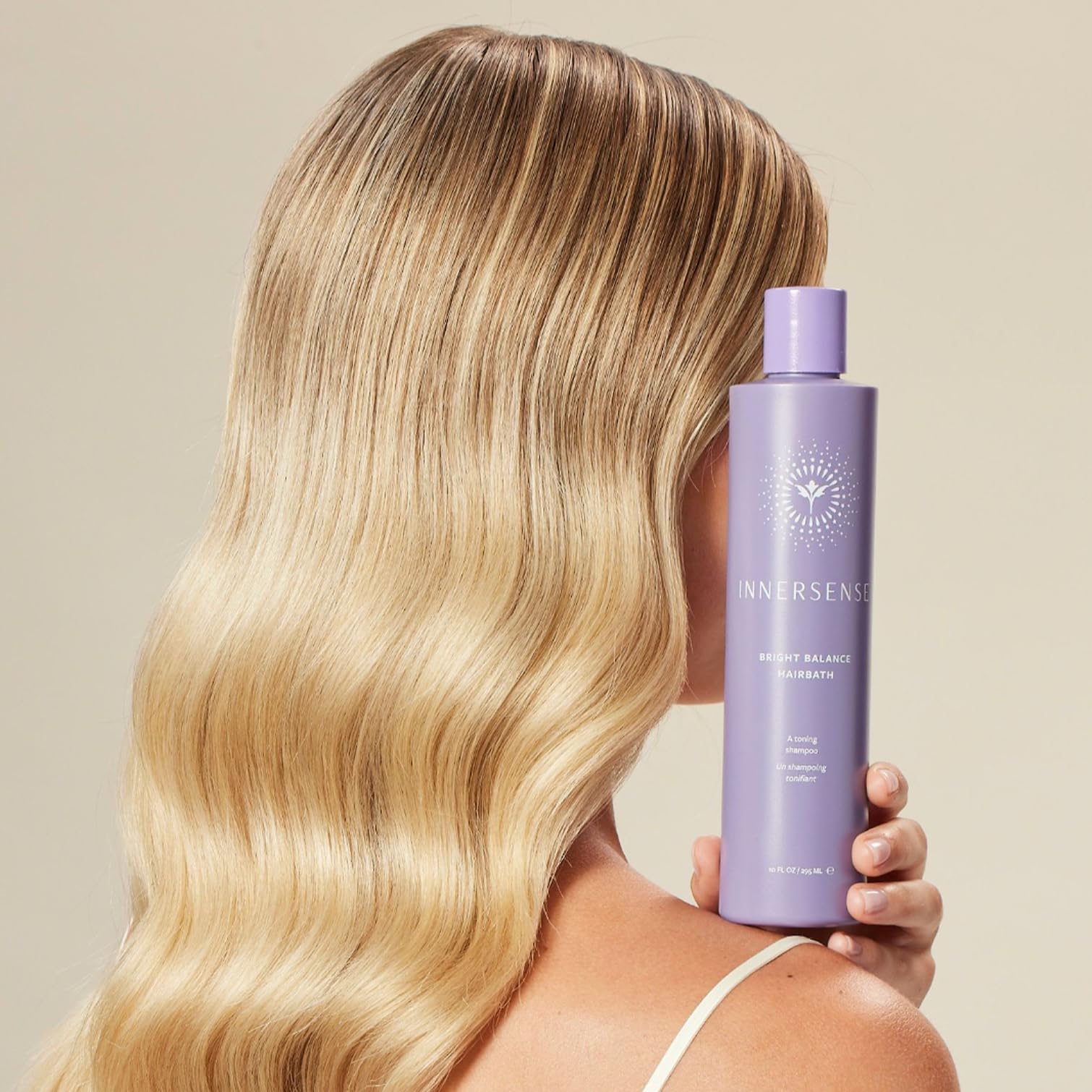 INNERSENSE creamy shampoo texture demonstrating gentle moisturizing formula