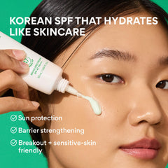 innisfree weightless serum texture on hand absorbs quickly for comfortable wear