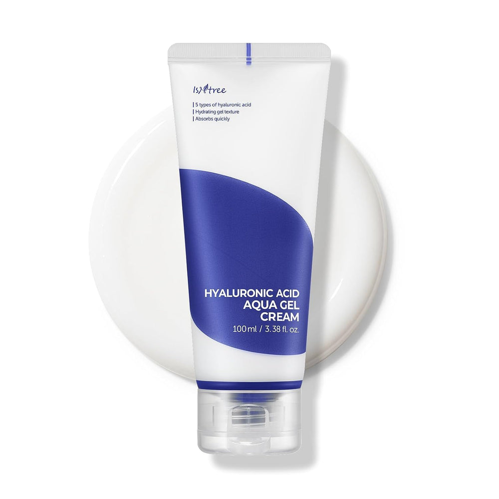 IsNtree jar front view showing clean packaging and lightweight moisturizer benefit