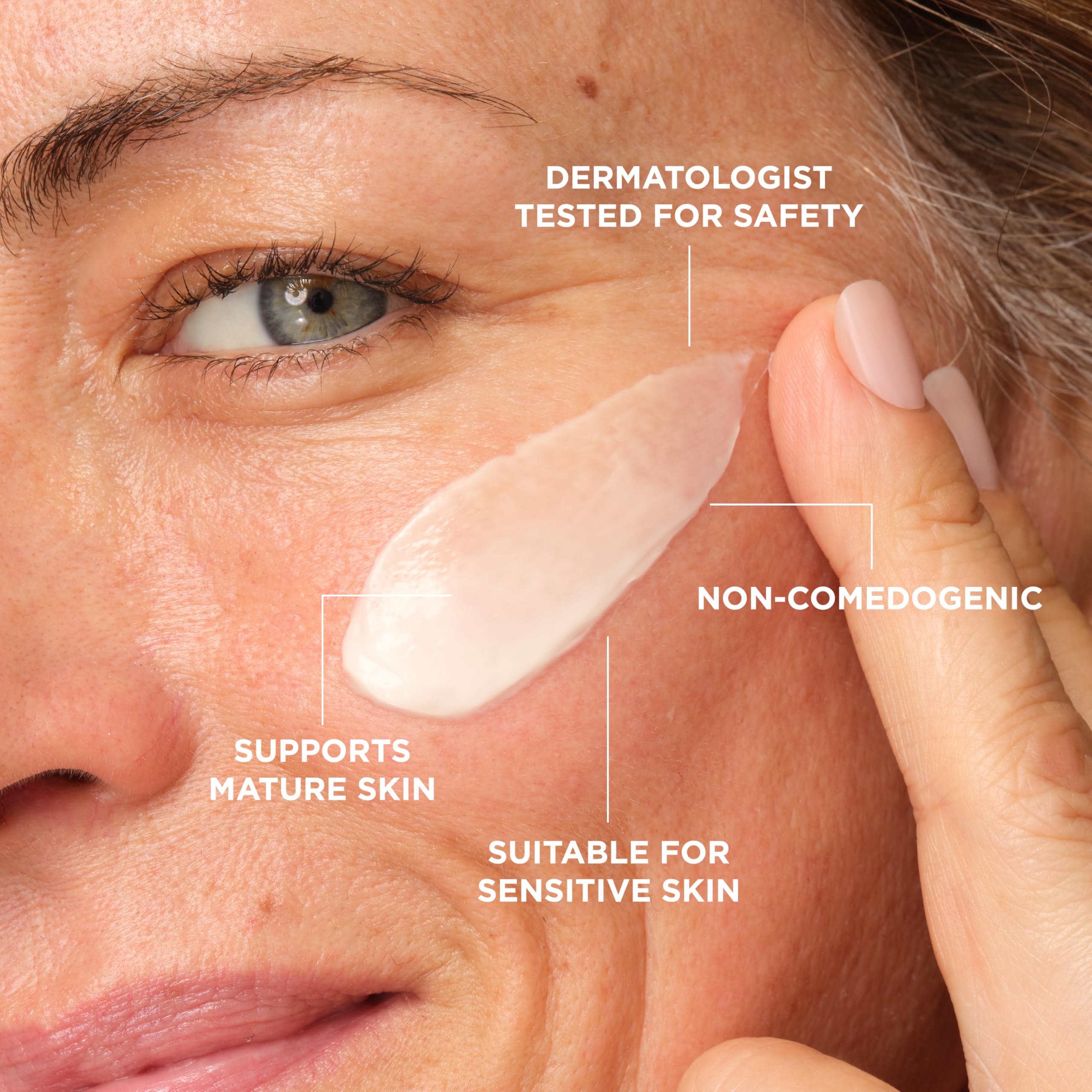 IT Cosmetics jumbo next to 2 fl oz showing value and longer-lasting benefit