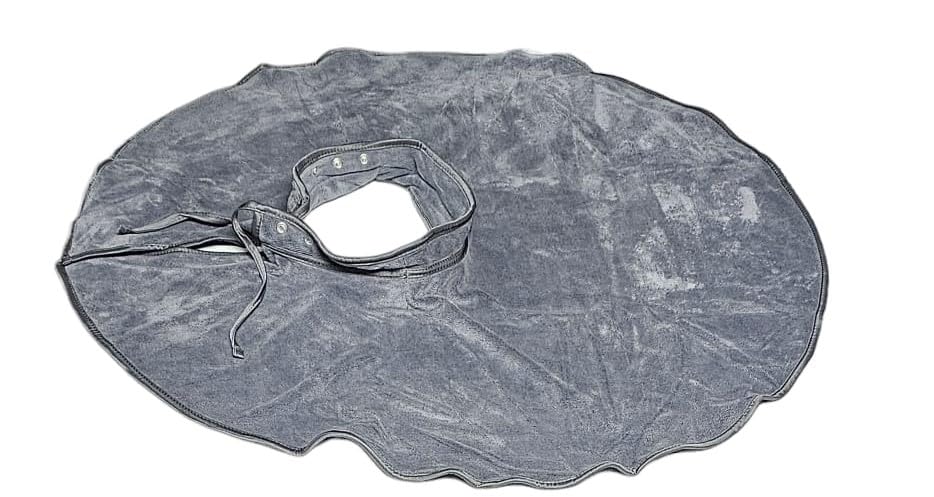 JADASH PRODUCTS inner collar closeup providing soft neck comfort and drip protection