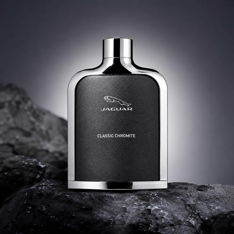 JAGUAR Classic Chromite size comparison with everyday items for scale and portability