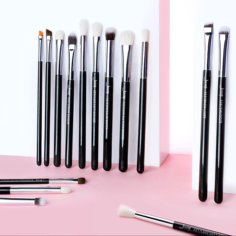 Jessup brushes in a gift box lifestyle shot for gifting on special occasions