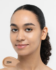 JUNG SAEM MOOL close-up texture swatch highlighting dewy finish and blendability