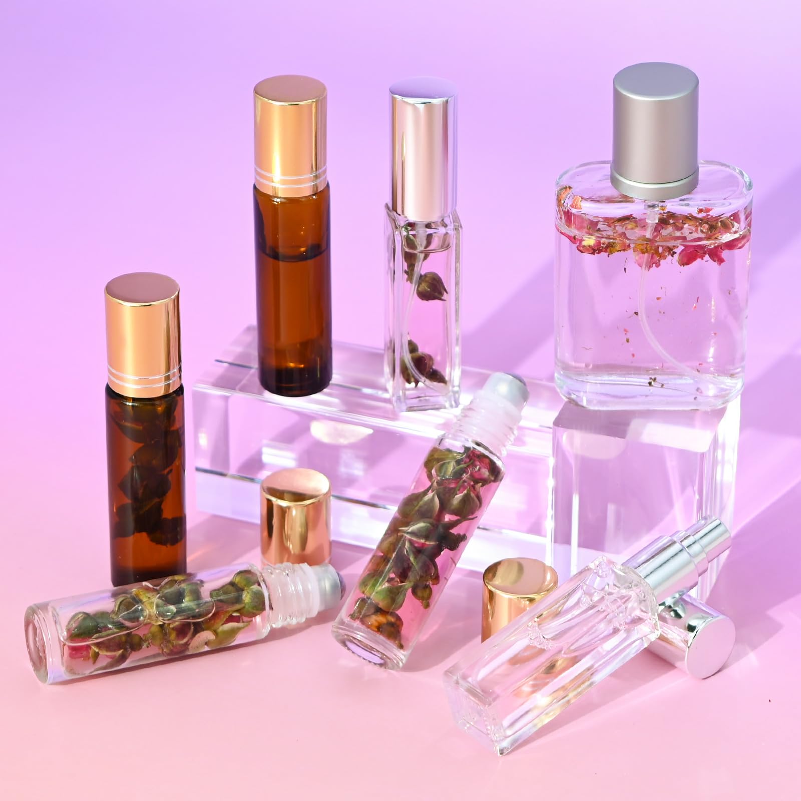 JUYRLE glass roller bottle closeup highlighting leakproof design