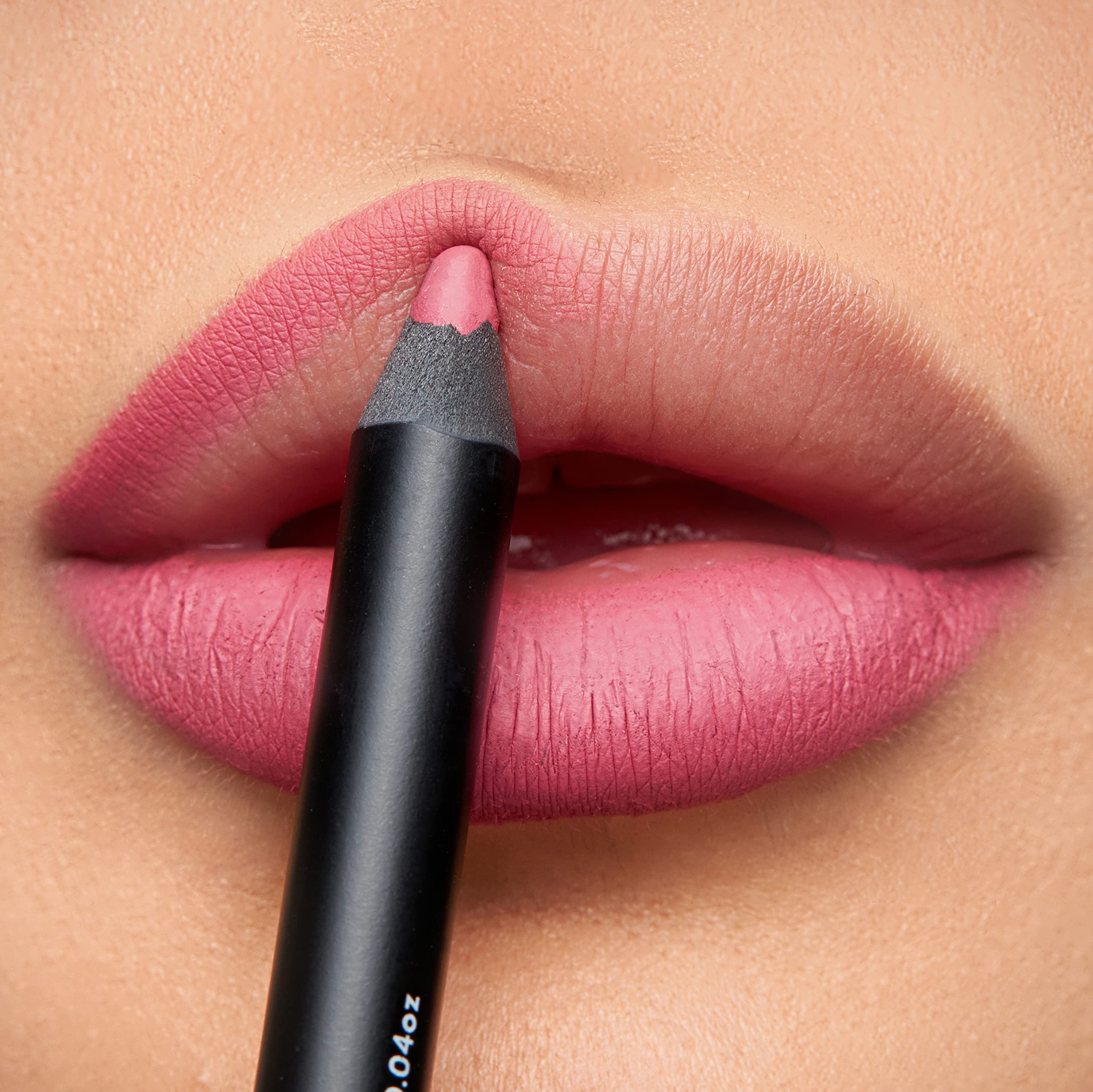 K7L front view of lip crayon showing shape and shade for easy selection