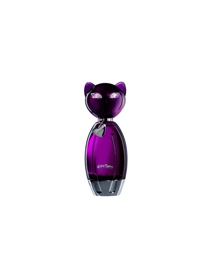 Katy Perry Purr lifestyle image of perfume applied on wrist suggesting everyday wear