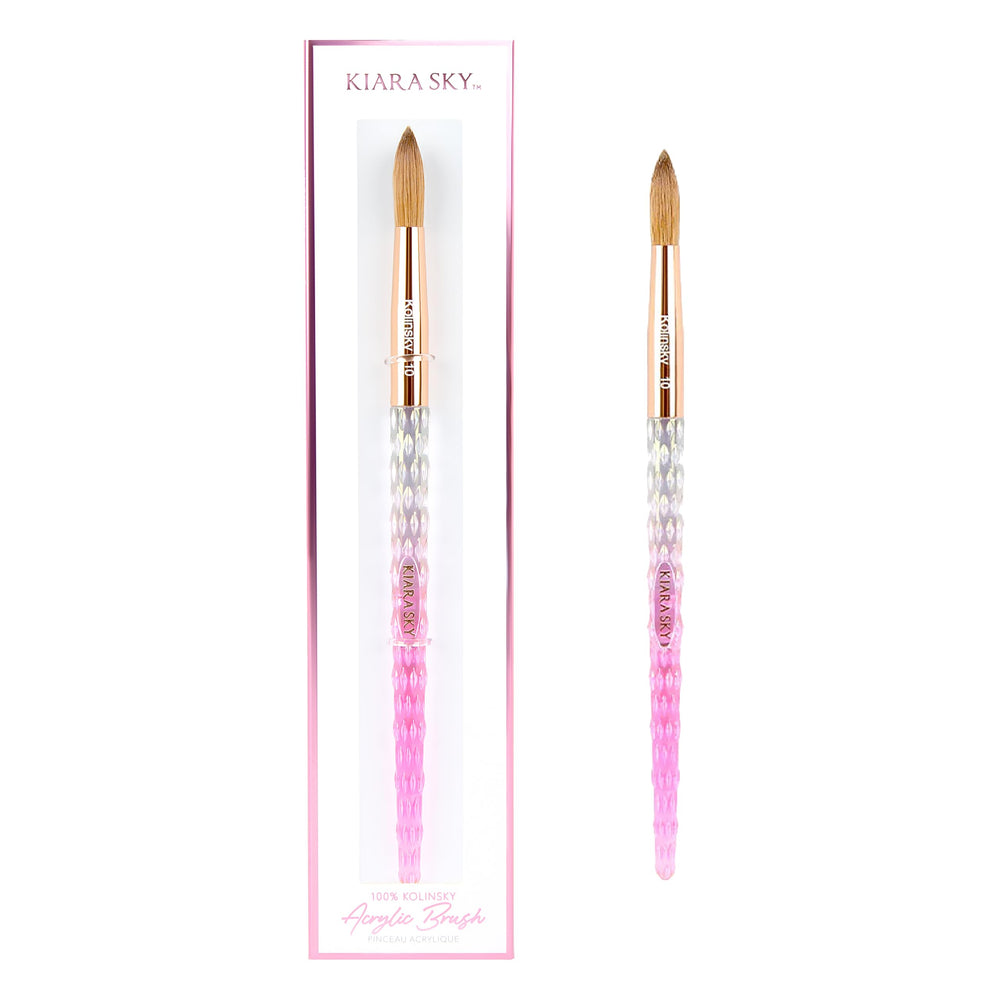Kiara Sky front view of #10 brush showing shape and balance for precision