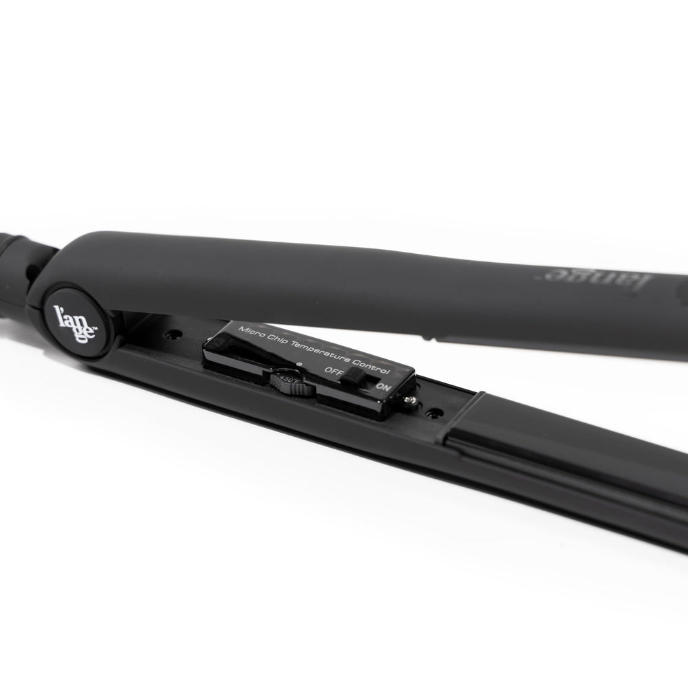 L'ANGE HAIR 360-degree swivel cord and 9-foot length for tangle-free maneuvering
